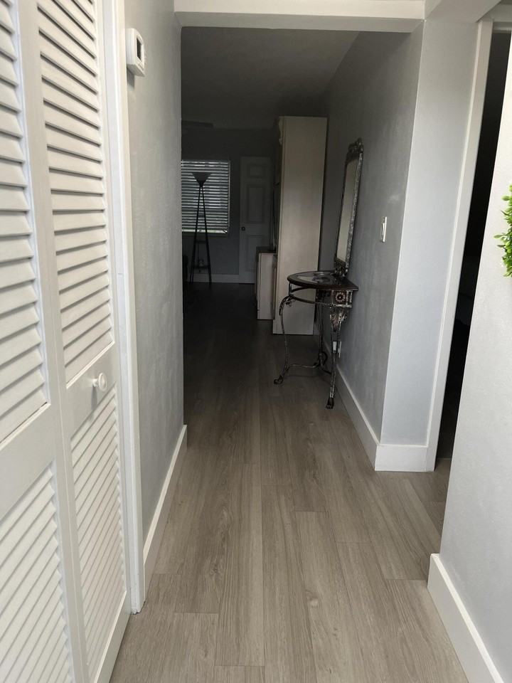 143 West Ct - Photo 2 of 38