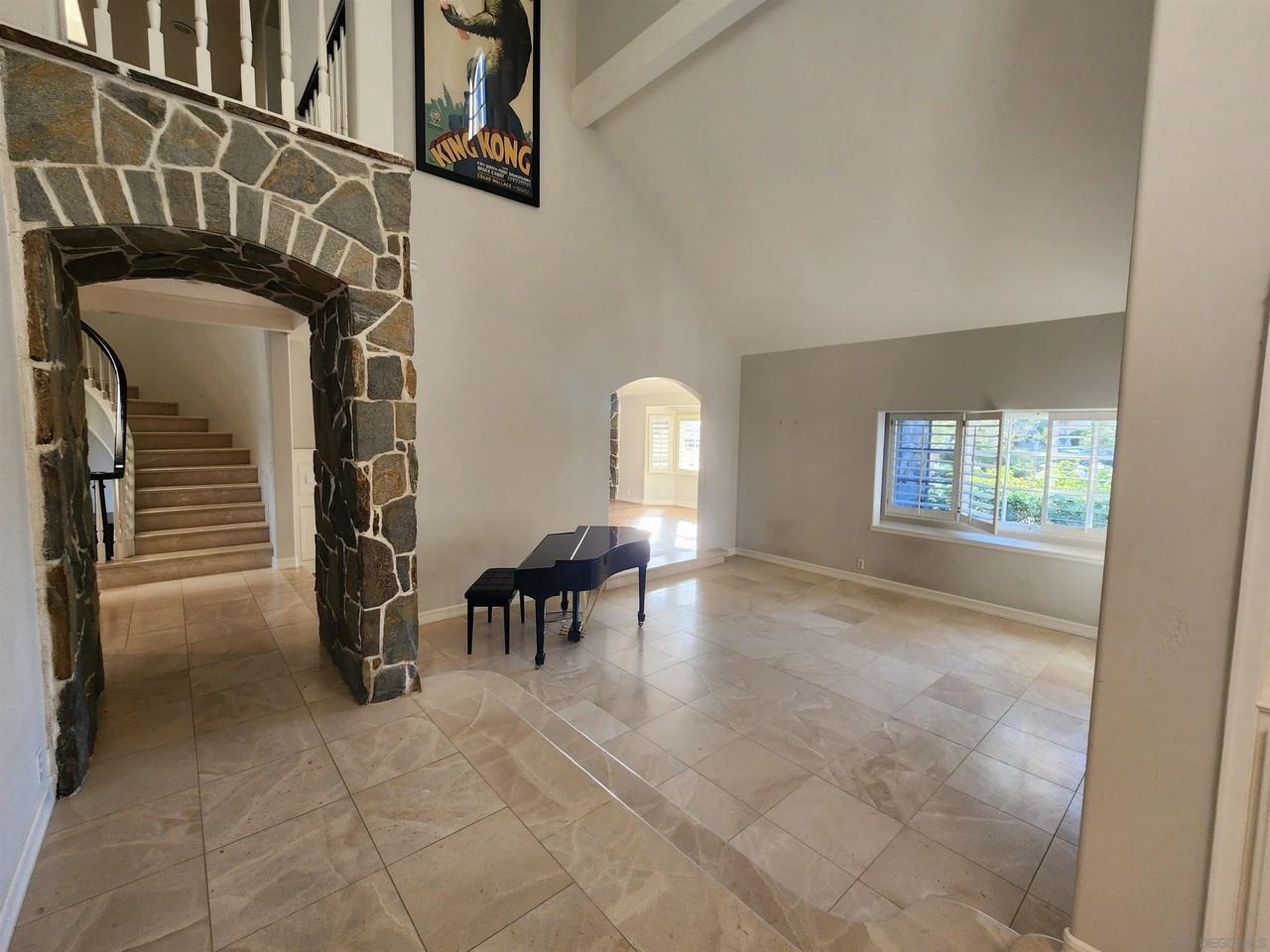 1402 Via Mil Cumbres - Photo 7 of 46