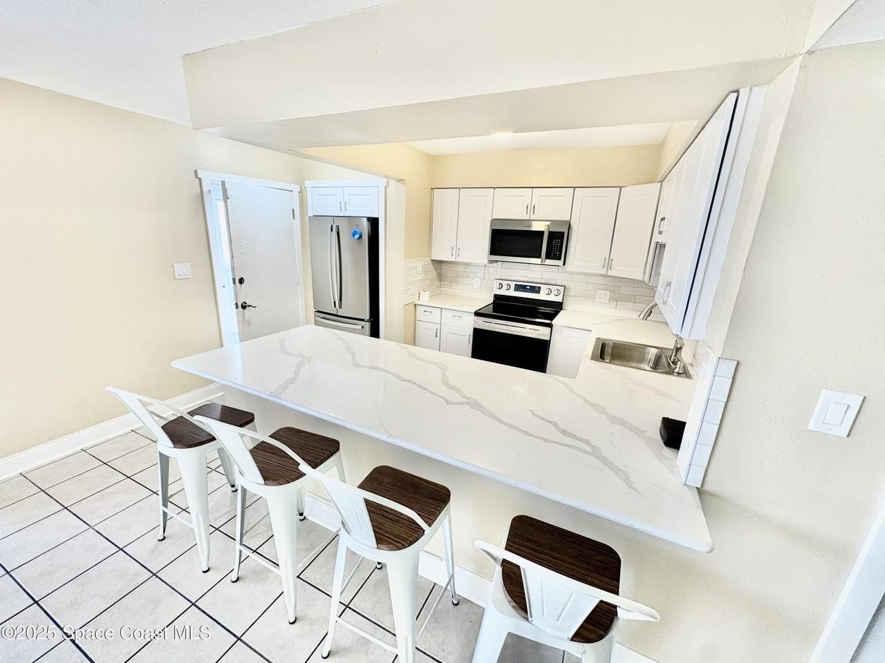 3150 N Atlantic Ave Apt 17-220 #17-220 - Photo 5 of 19