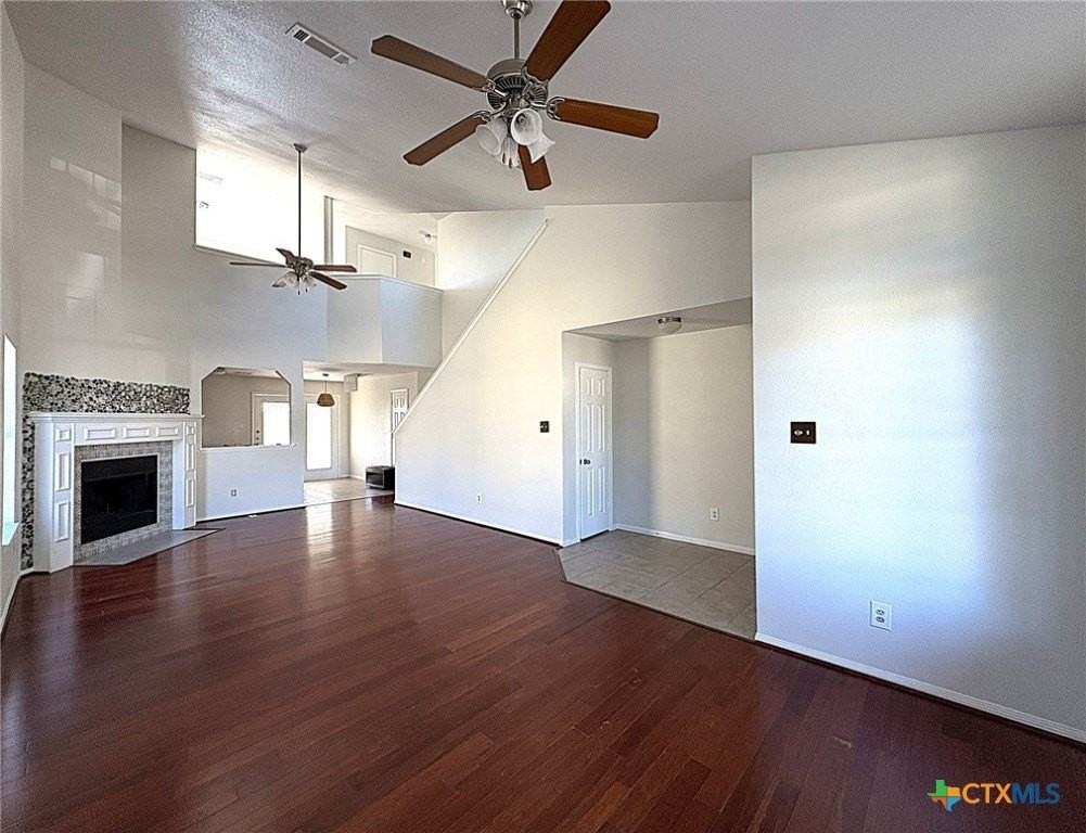 6502 Griffith Loop - Photo 3 of 22