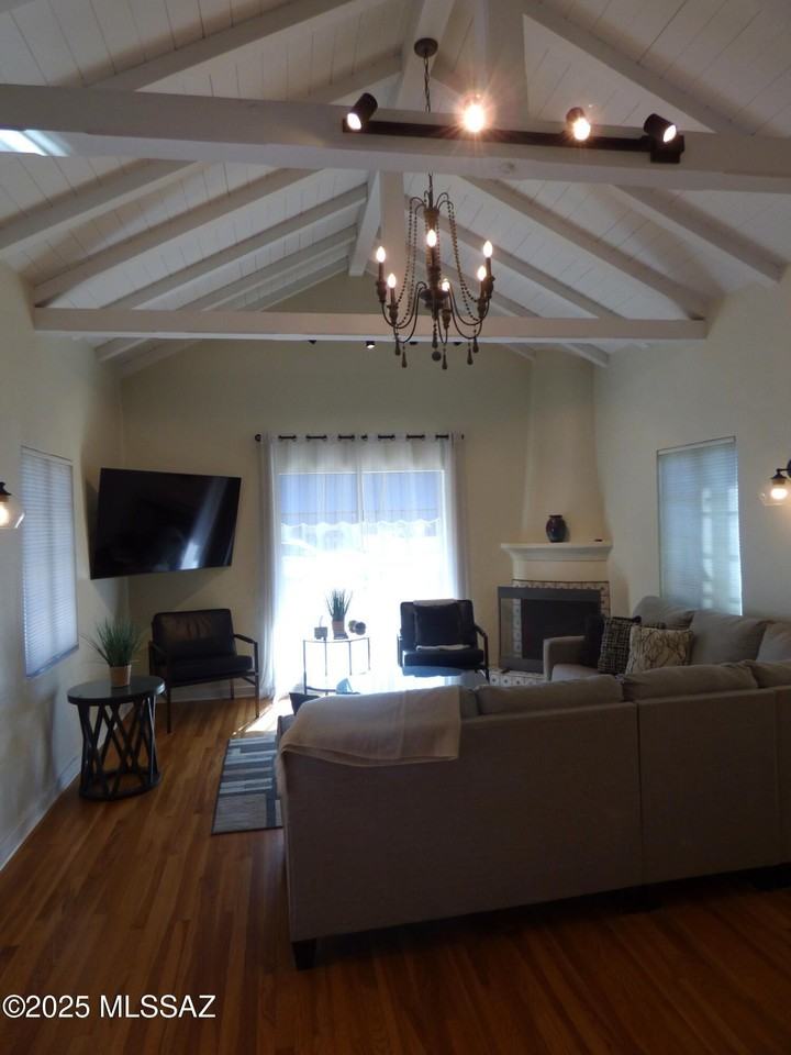 2533 East 3rd Street - Photo 7 of 23