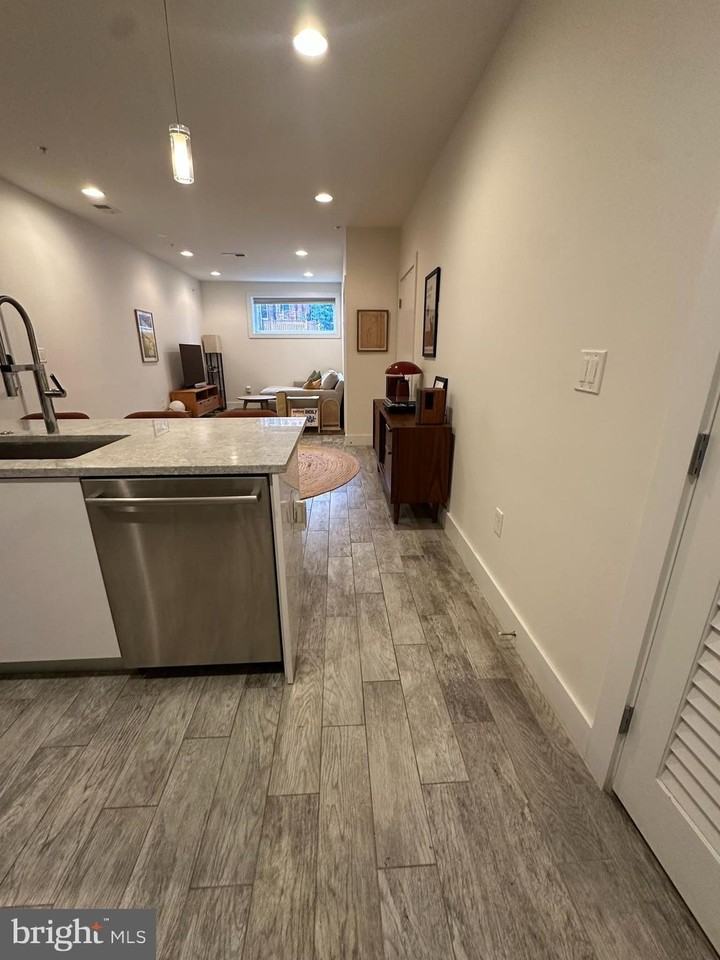 1837 Kalorama Rd Nw Apt B #B - Photo 4 of 50