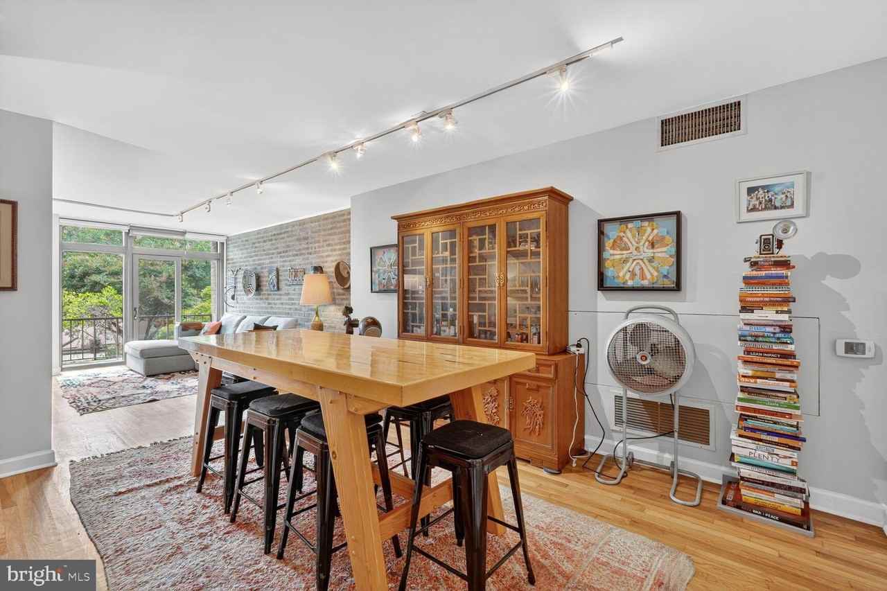 333 N St Sw Unit 333 #333 - Photo 4 of 20