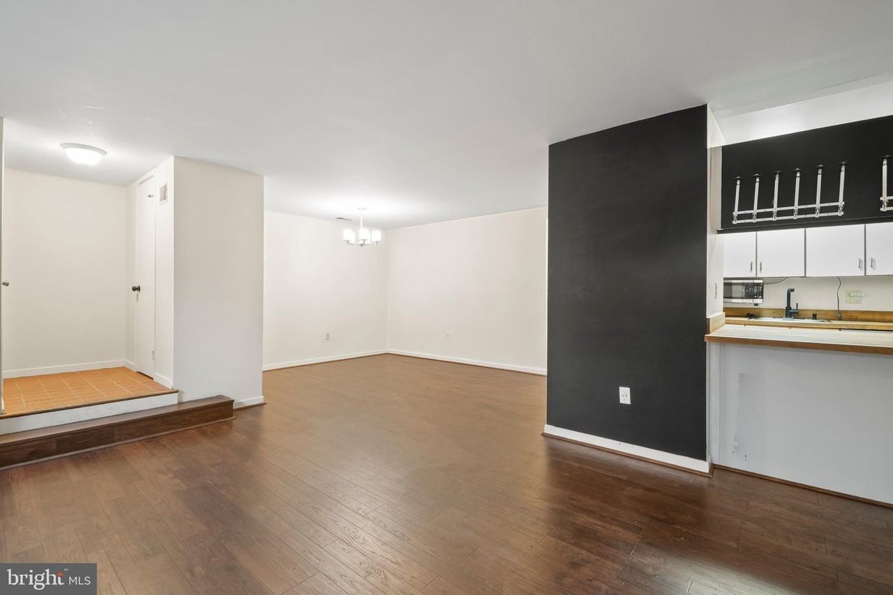 123 W Conway St Unit R #R58 - Photo 4 of 20