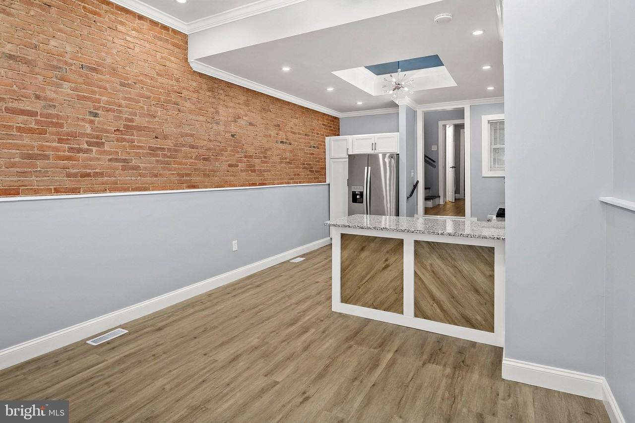 2112 Eastern Ave - Photo 5 of 35