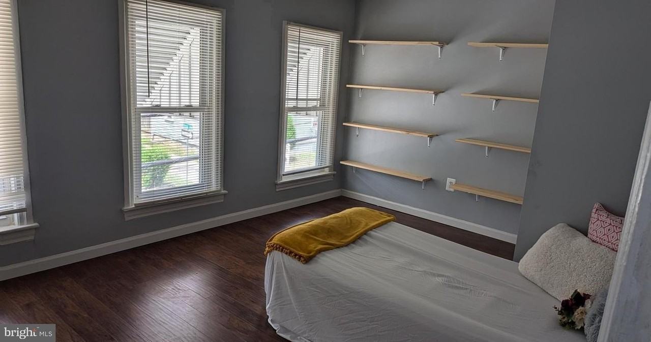 432 North Jonathan Street - Photo 5 of 10