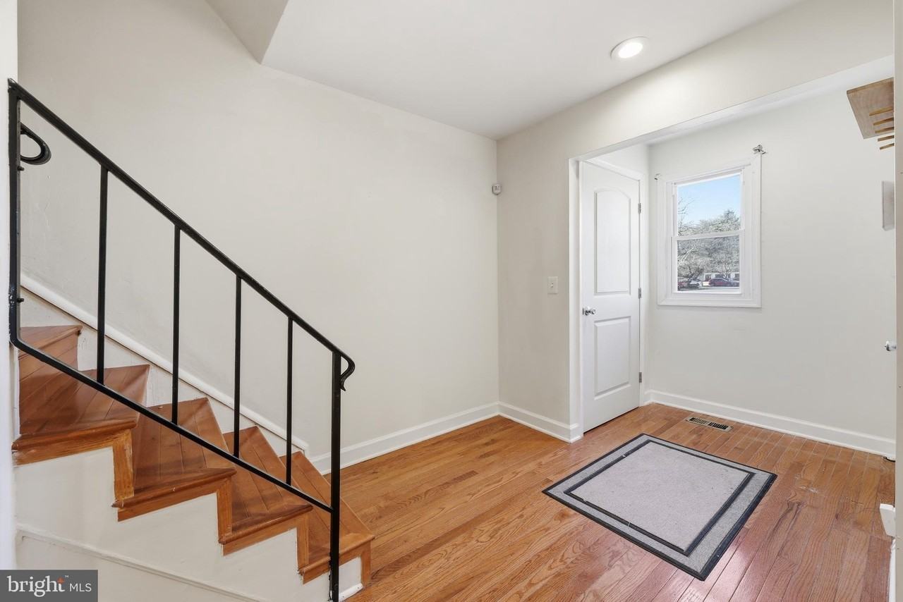 10 Raleigh Place - Photo 5 of 33