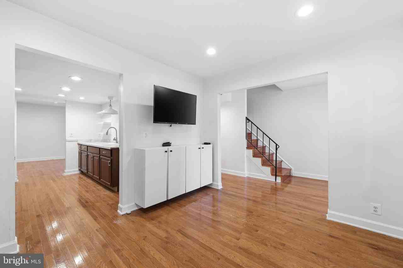 10 Raleigh Place - Photo 7 of 33