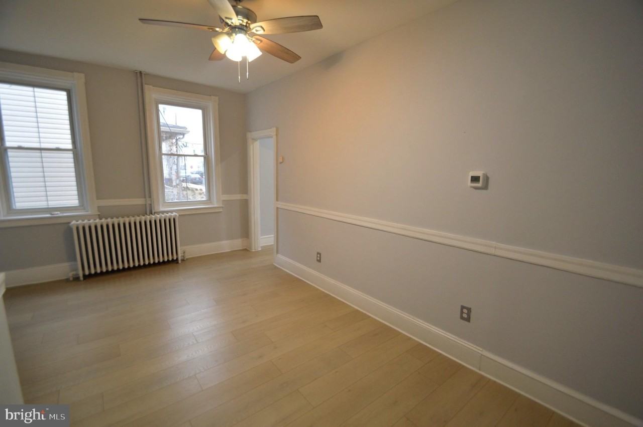 322 Jones Avenue - Photo 5 of 21