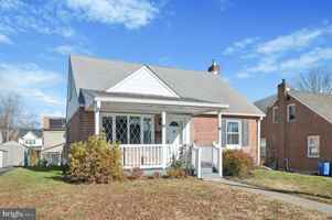 featured image of 421 Lawrence Road