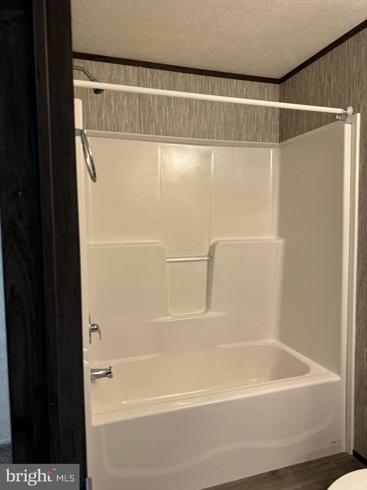 11441 Tanyard Hill Road - Photo 6 of 19