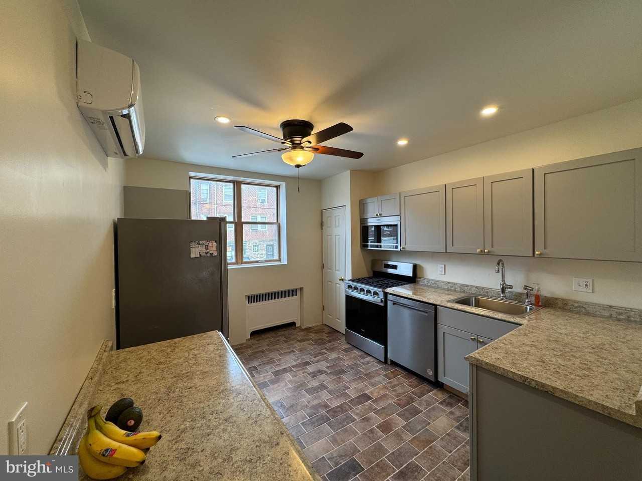 6643 Sprague Street - Photo 7 of 26