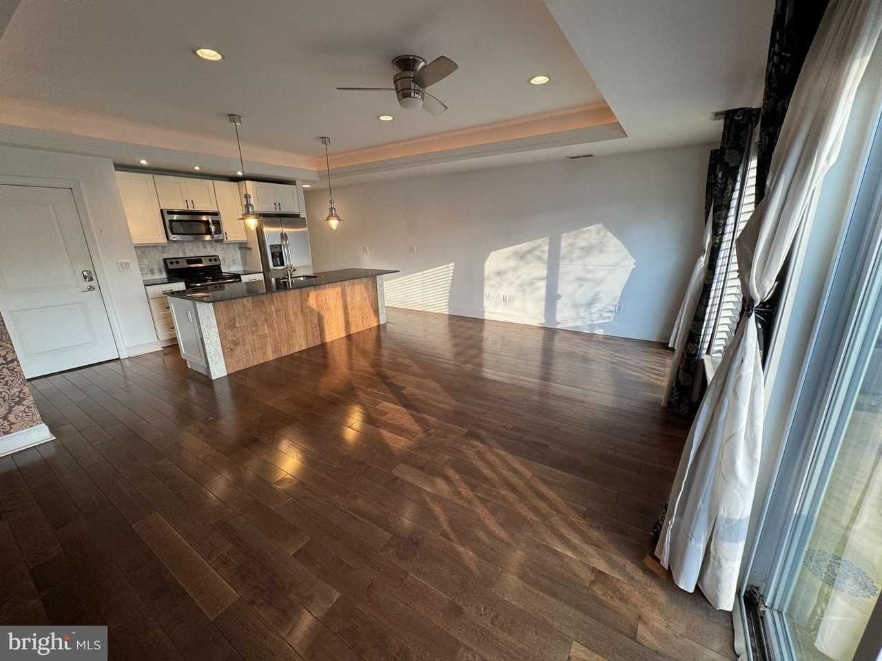 1022 Fairmount Avenue #5 - Photo 6 of 24