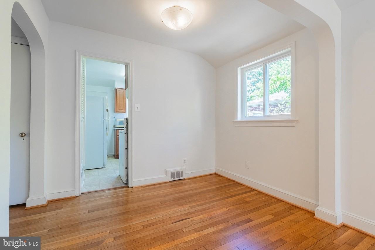 1226 N Taylor St - Photo 7 of 34