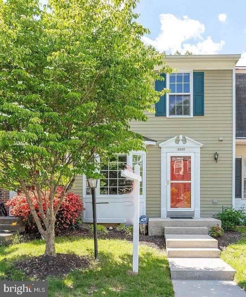 12620 Monarch Ct - Photo 2 of 35