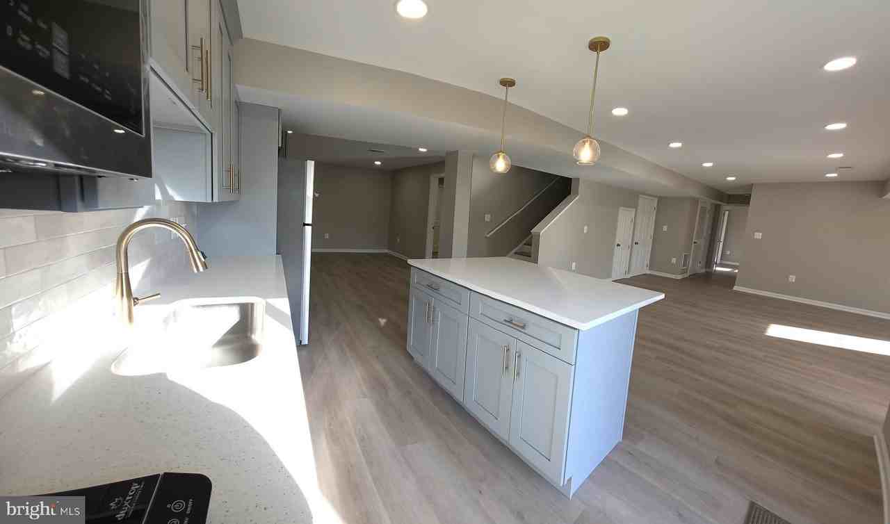 3027 Landing Eagle Court - Photo 2 of 24