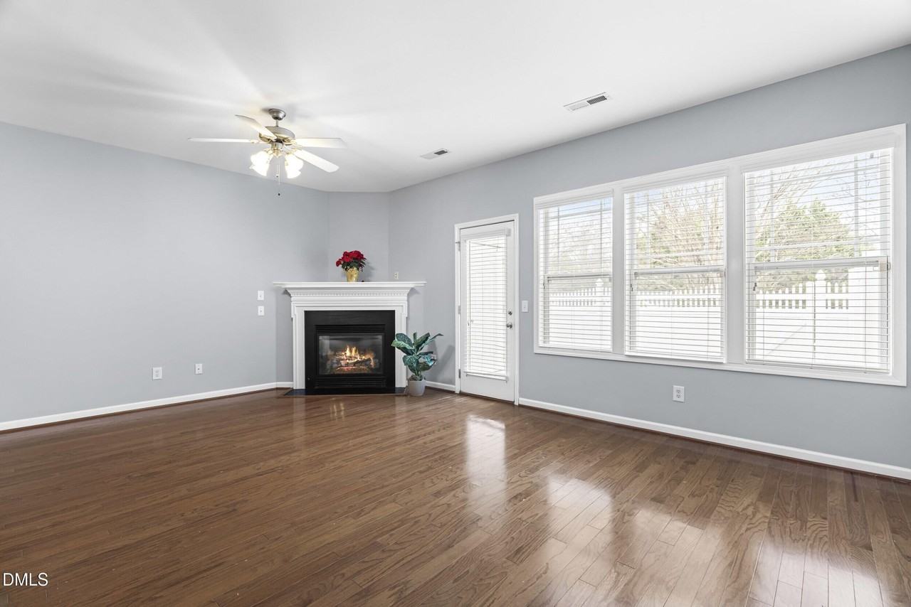 2636 Asher View Ct - Photo 3 of 35