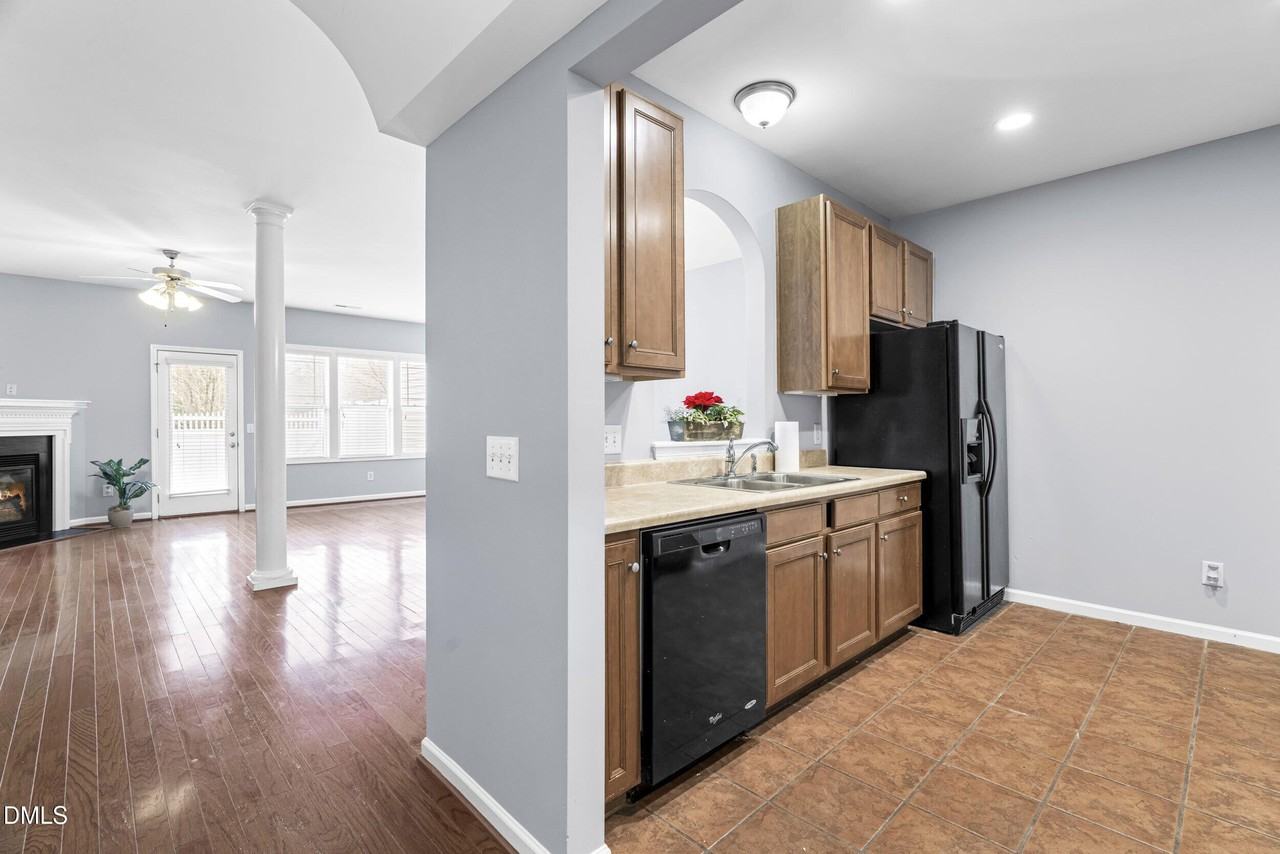 2636 Asher View Ct - Photo 6 of 35