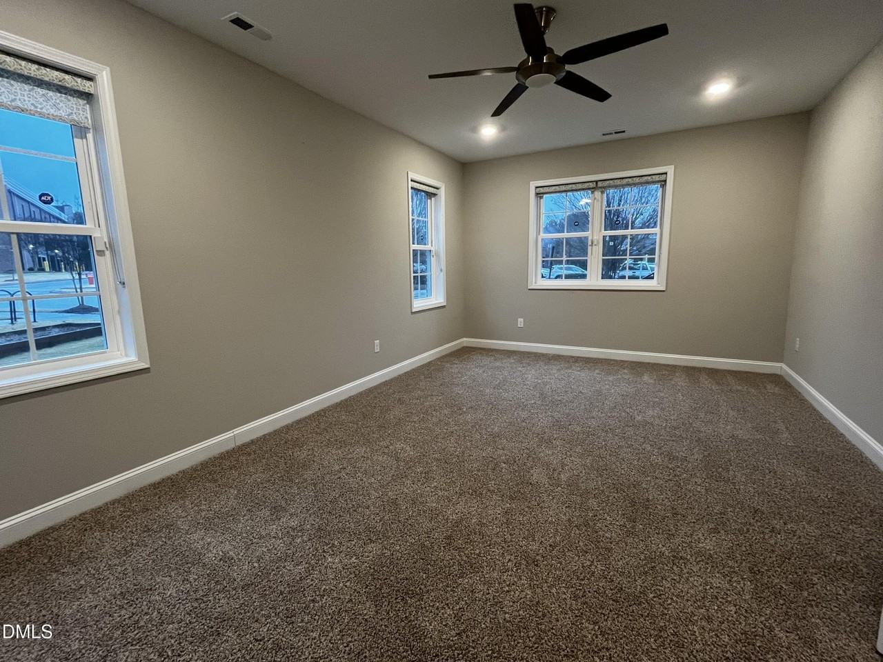 986 Gateway Commons Cir - Photo 6 of 19