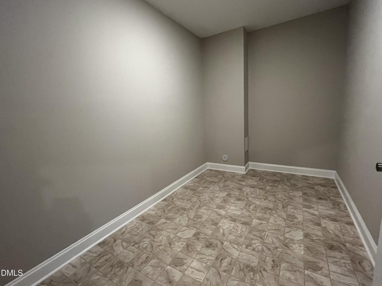 986 Gateway Commons Cir - Photo 7 of 19