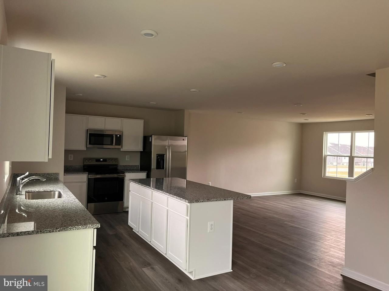 801 Otero Lane - Photo 4 of 28