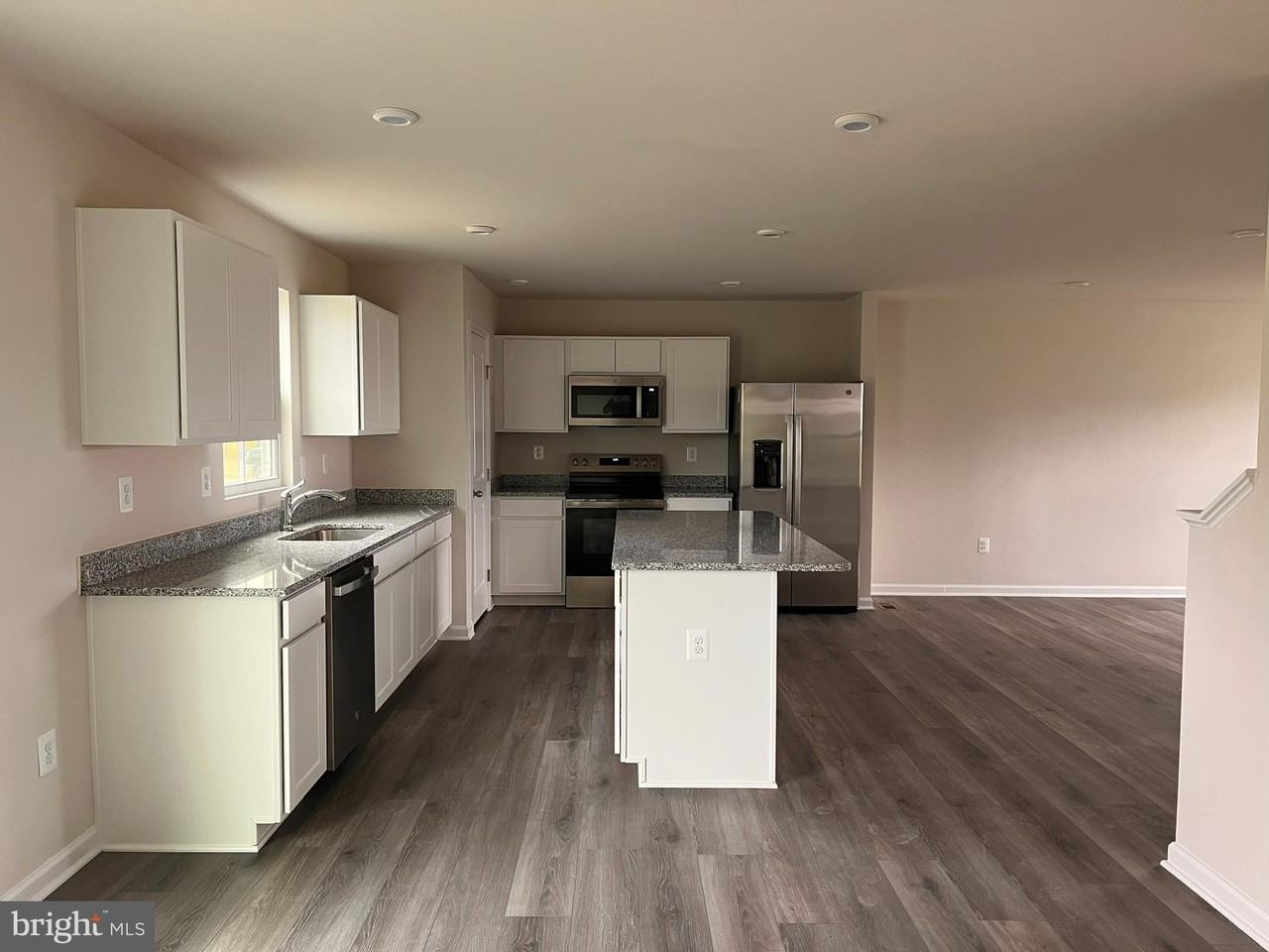 801 Otero Lane - Photo 5 of 28