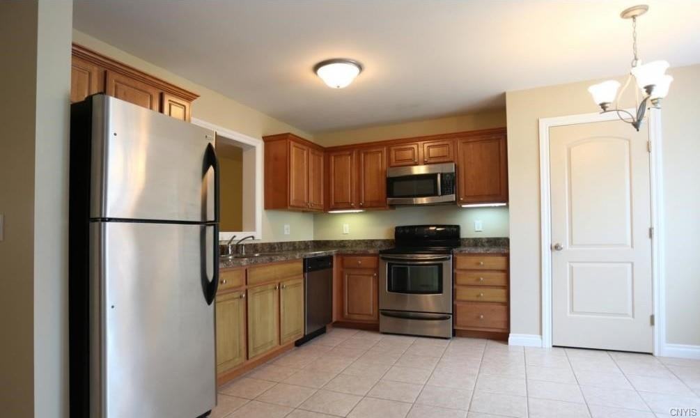 105 Pheasant's Run - Photo 4 of 12