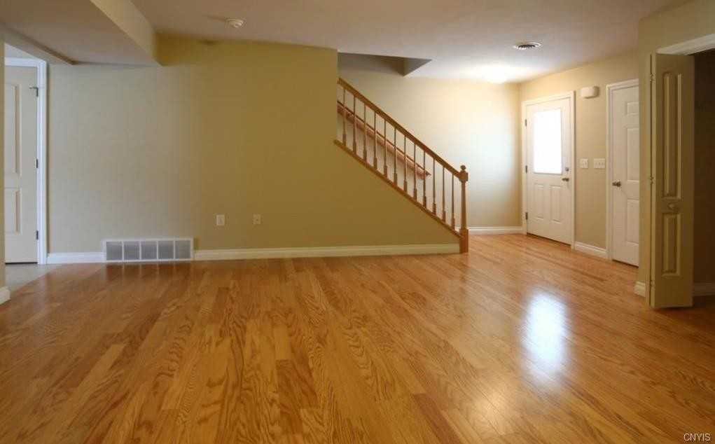 105 Pheasant's Run - Photo 6 of 12