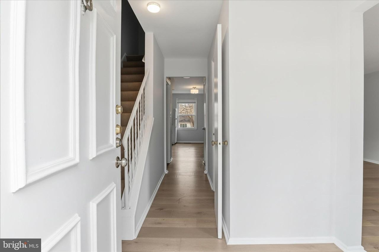 5422 Brixham Ct - Photo 3 of 42