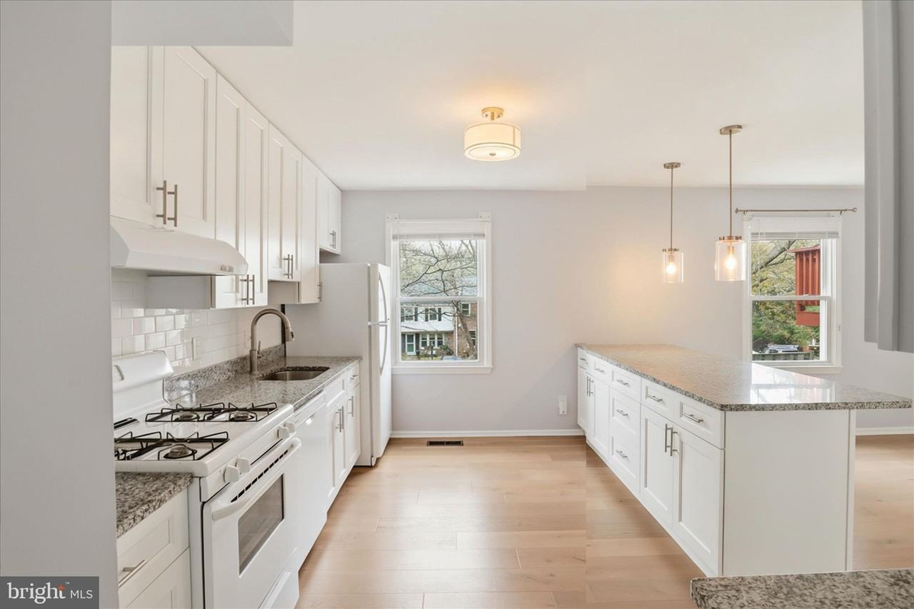 5422 Brixham Ct - Photo 4 of 42