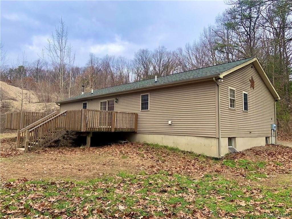 14 Shannon Ln - Photo 3 of 28