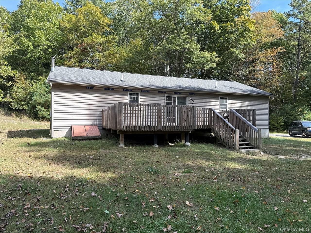 14 Shannon Ln - Photo 4 of 28