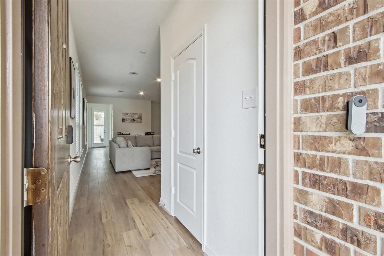 2877 Grand Anse Drive - Photo 3 of 30