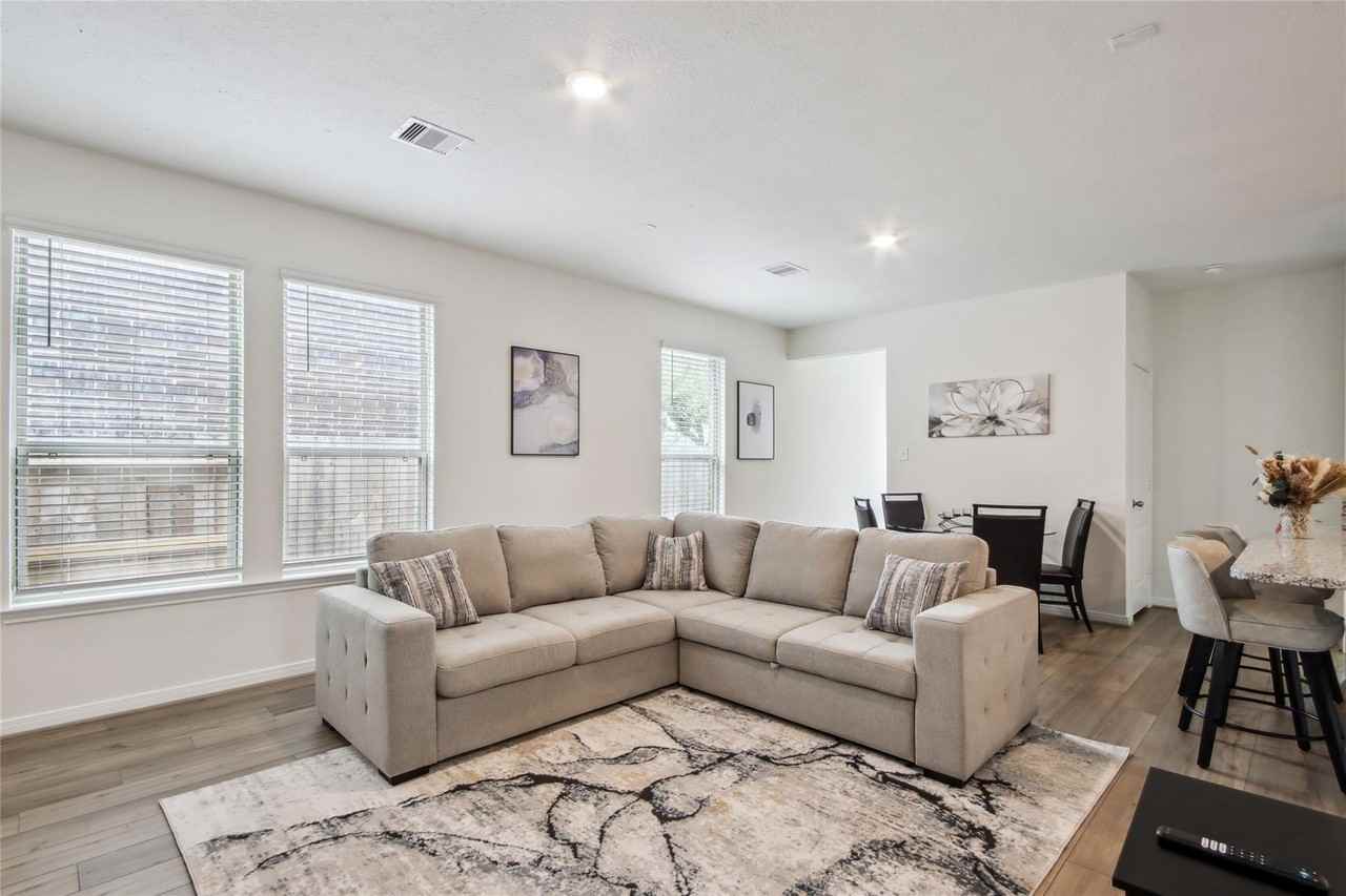 2877 Grand Anse Drive - Photo 6 of 30