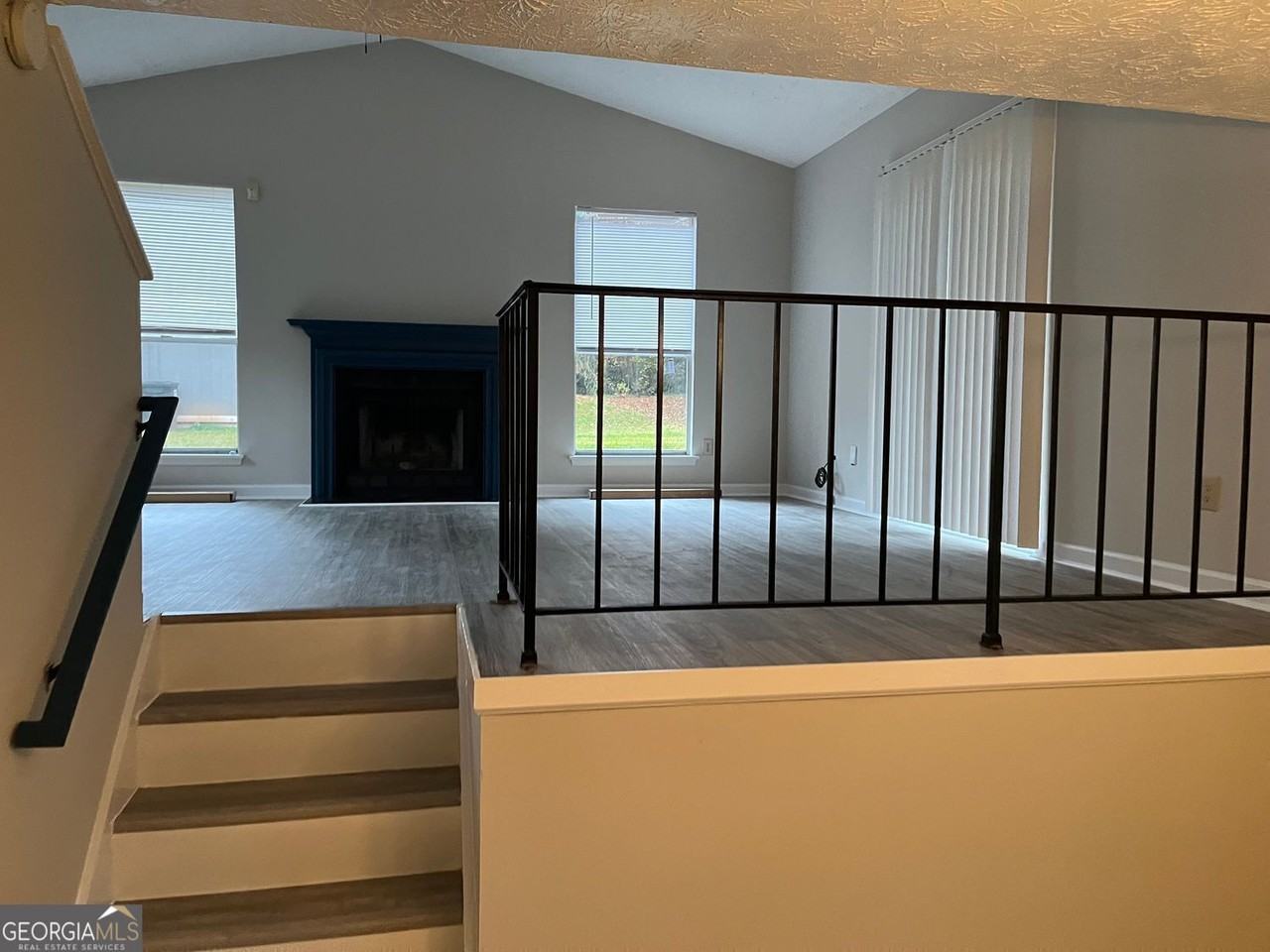 1560 Pin Oak Lane Southeast - Photo 6 of 21