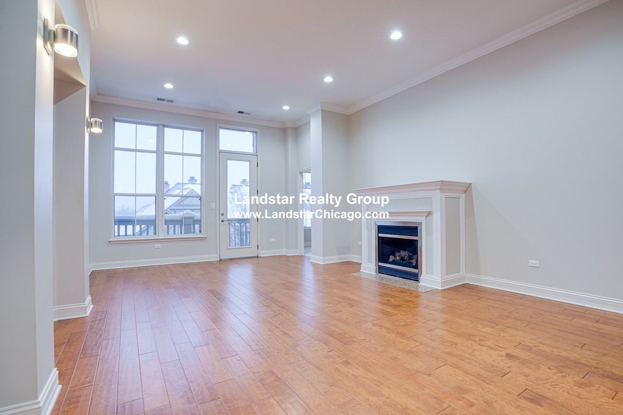 1781 Tudor Ln #308 - Photo 7 of 44