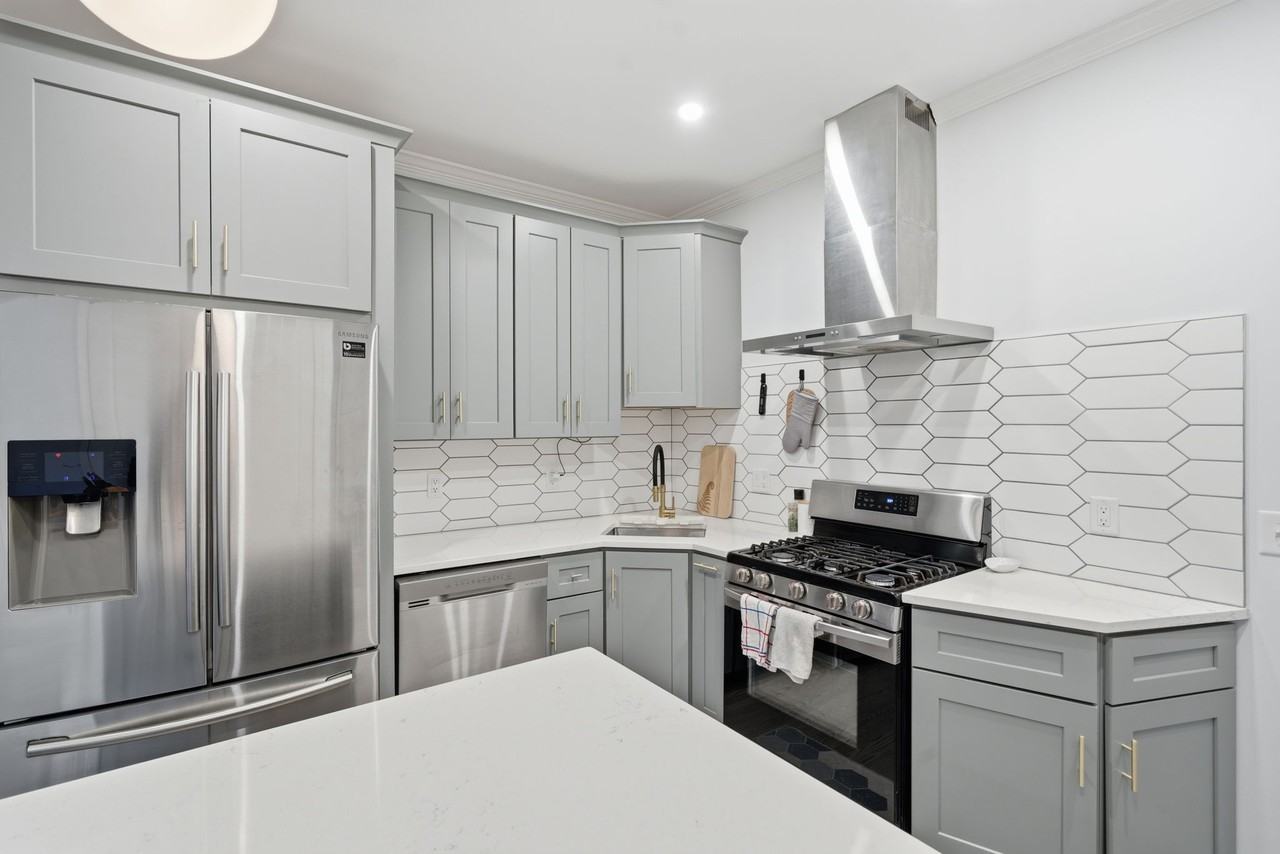 68 Edson St #2 - Photo 5 of 32