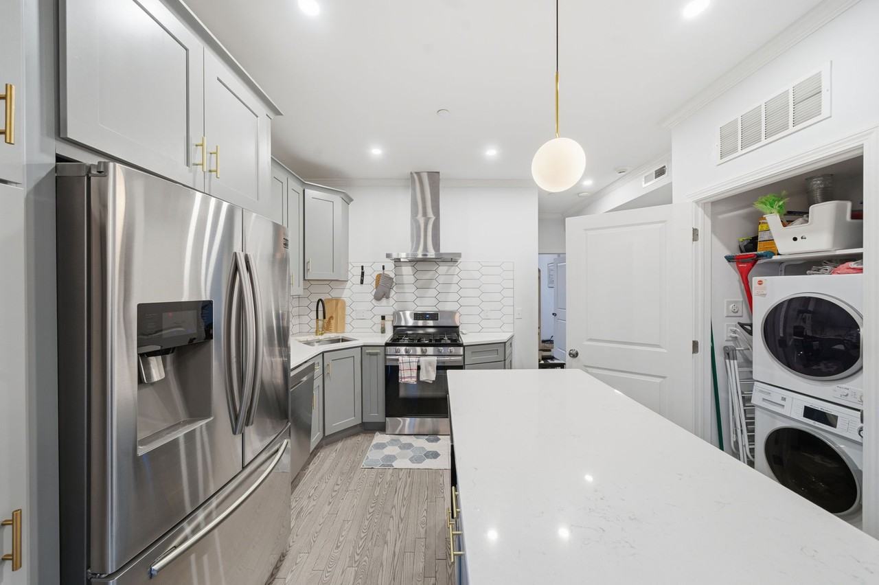 68 Edson St #2 - Photo 6 of 32