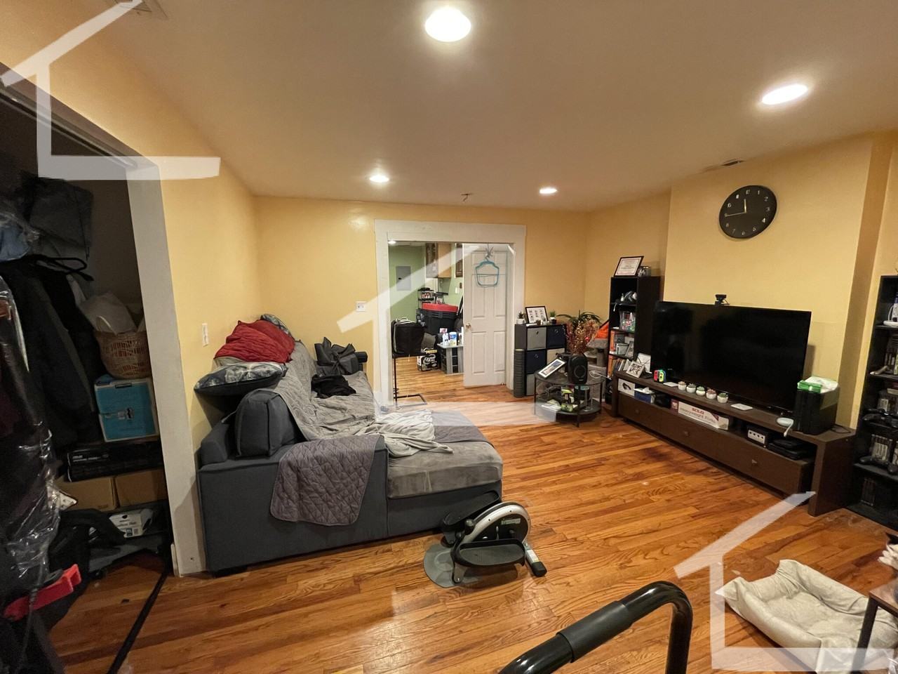 291 Main St - Photo 7 of 9