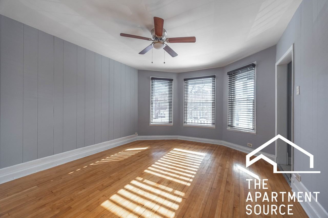 5128 W Henderson St #2 - Photo 2 of 19