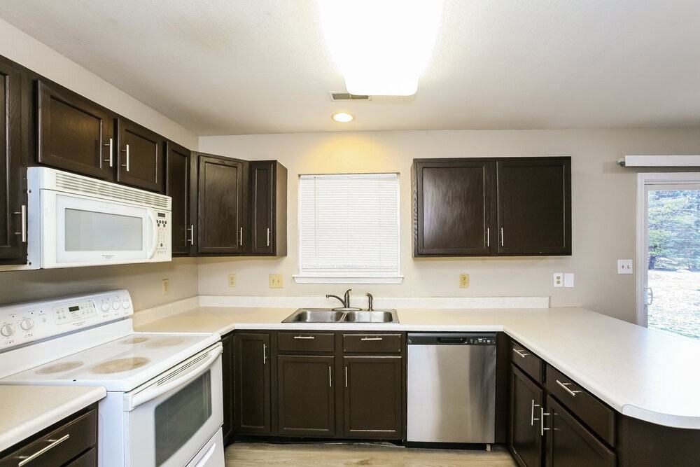 18864 Prairie Crossing Dr - Photo 6 of 17