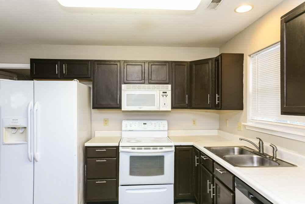 18864 Prairie Crossing Dr - Photo 7 of 17