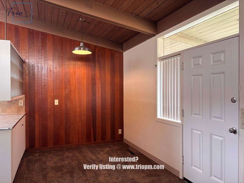 1889 Hilyard St - Photo 3 of 11