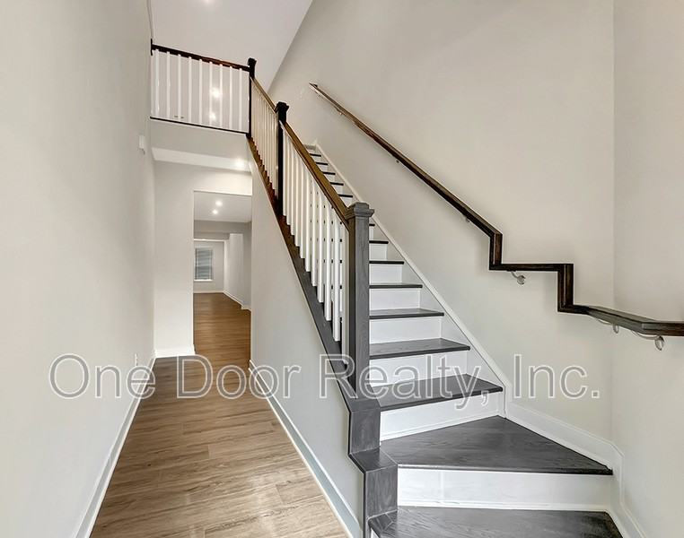 105 Ironsmith Way - Photo 2 of 30