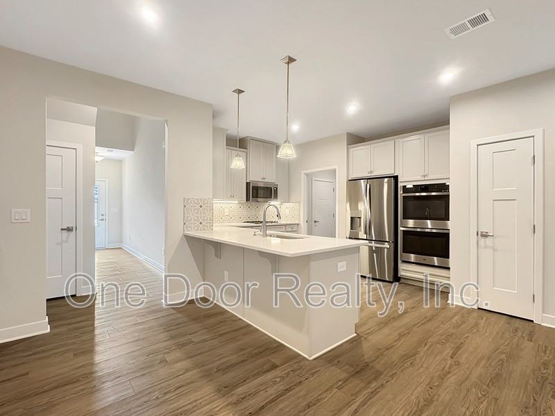 105 Ironsmith Way - Photo 6 of 30