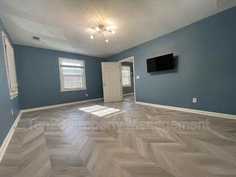 4741 Armour Rd - Photo 6 of 26