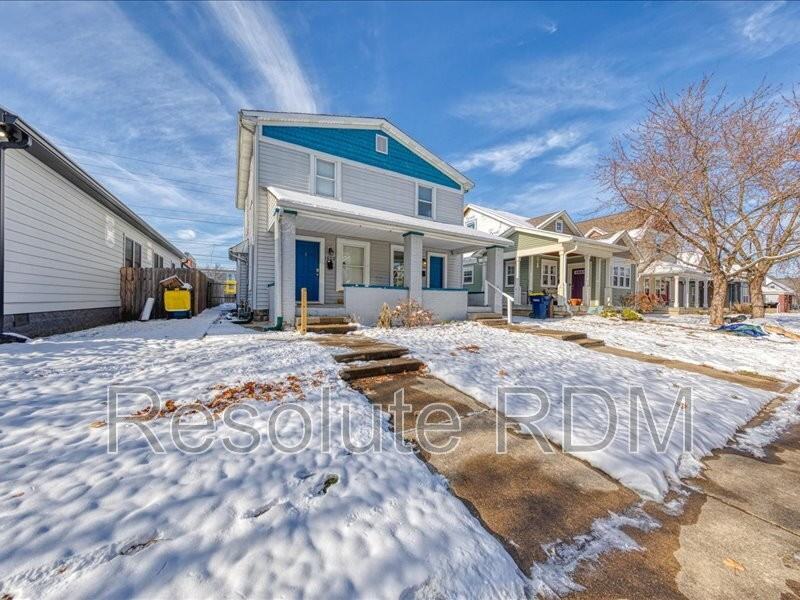 1624 Yandes Street - Photo 3 of 29