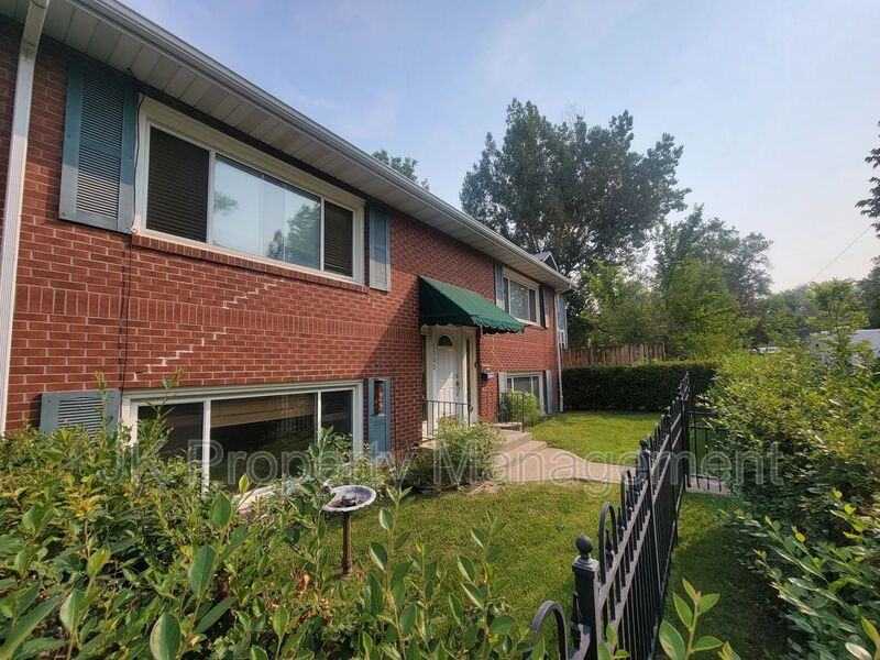 1305 2nd Avenue North #01 - Photo 2 of 30