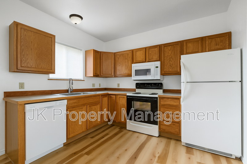 819 6th Ave S #1 - Photo 7 of 19