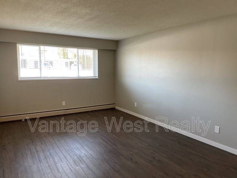 105 Husch Rd - Photo 4 of 7